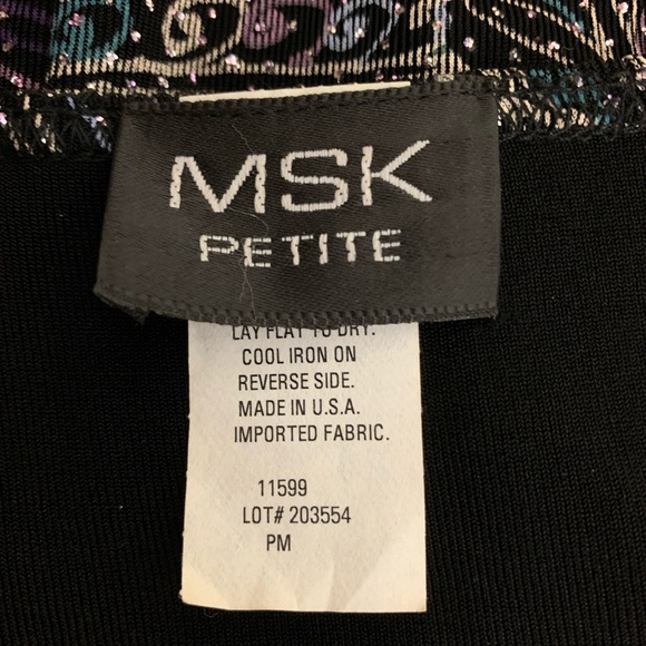 MSK V-Neck Top. Size M P - Picture 7 of 7